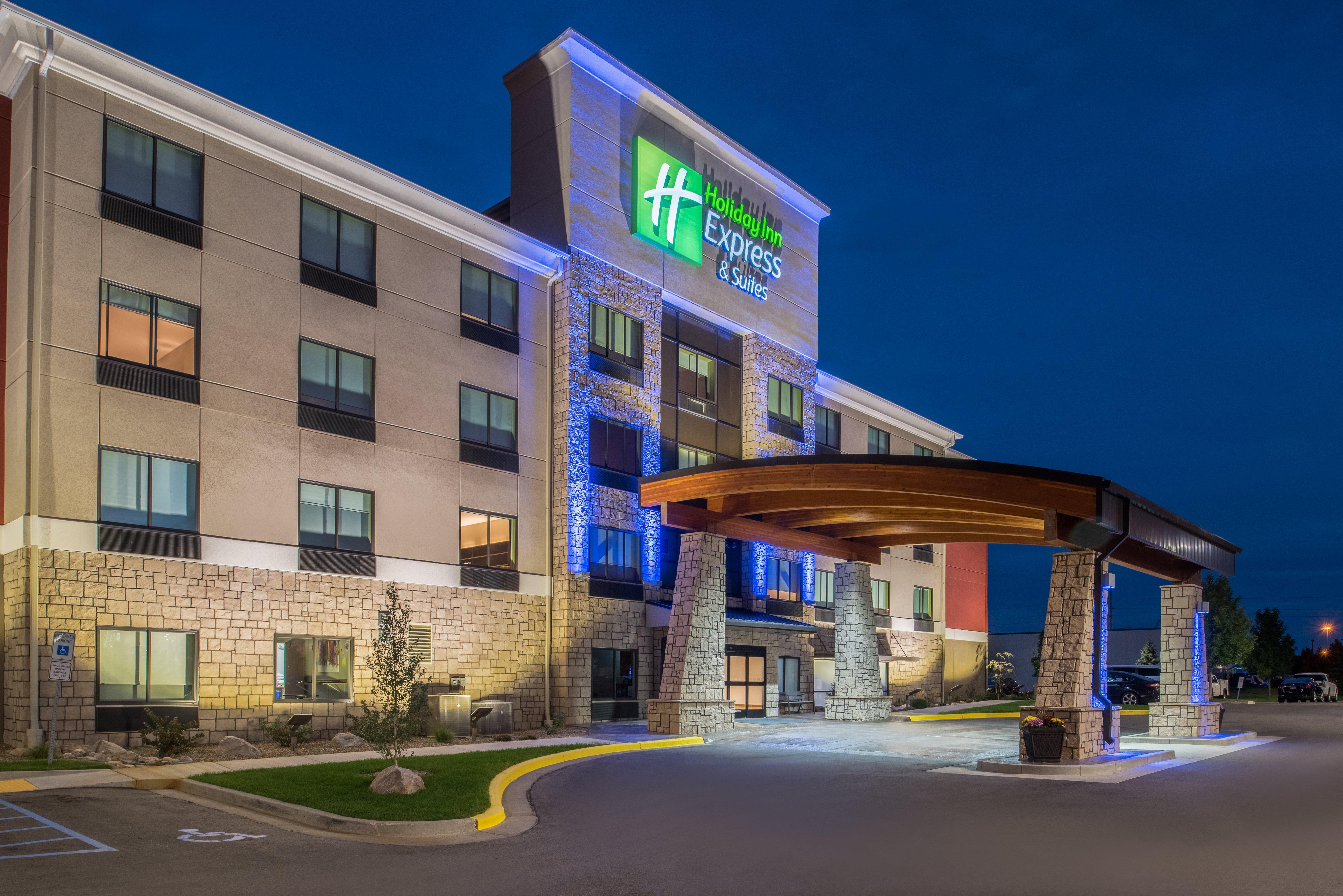 Holiday Inn Express Hotel & Suites Bismarck By Ihg Εξωτερικό φωτογραφία