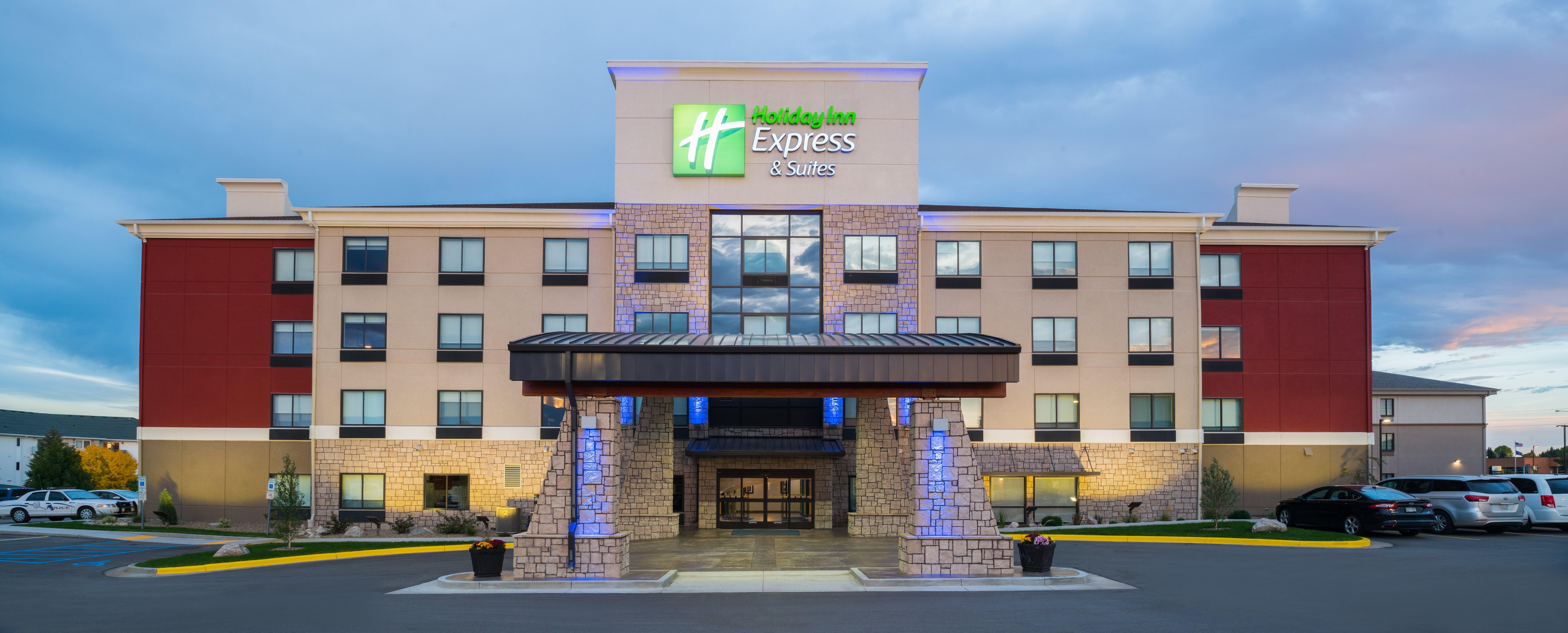 Holiday Inn Express Hotel & Suites Bismarck By Ihg Εξωτερικό φωτογραφία