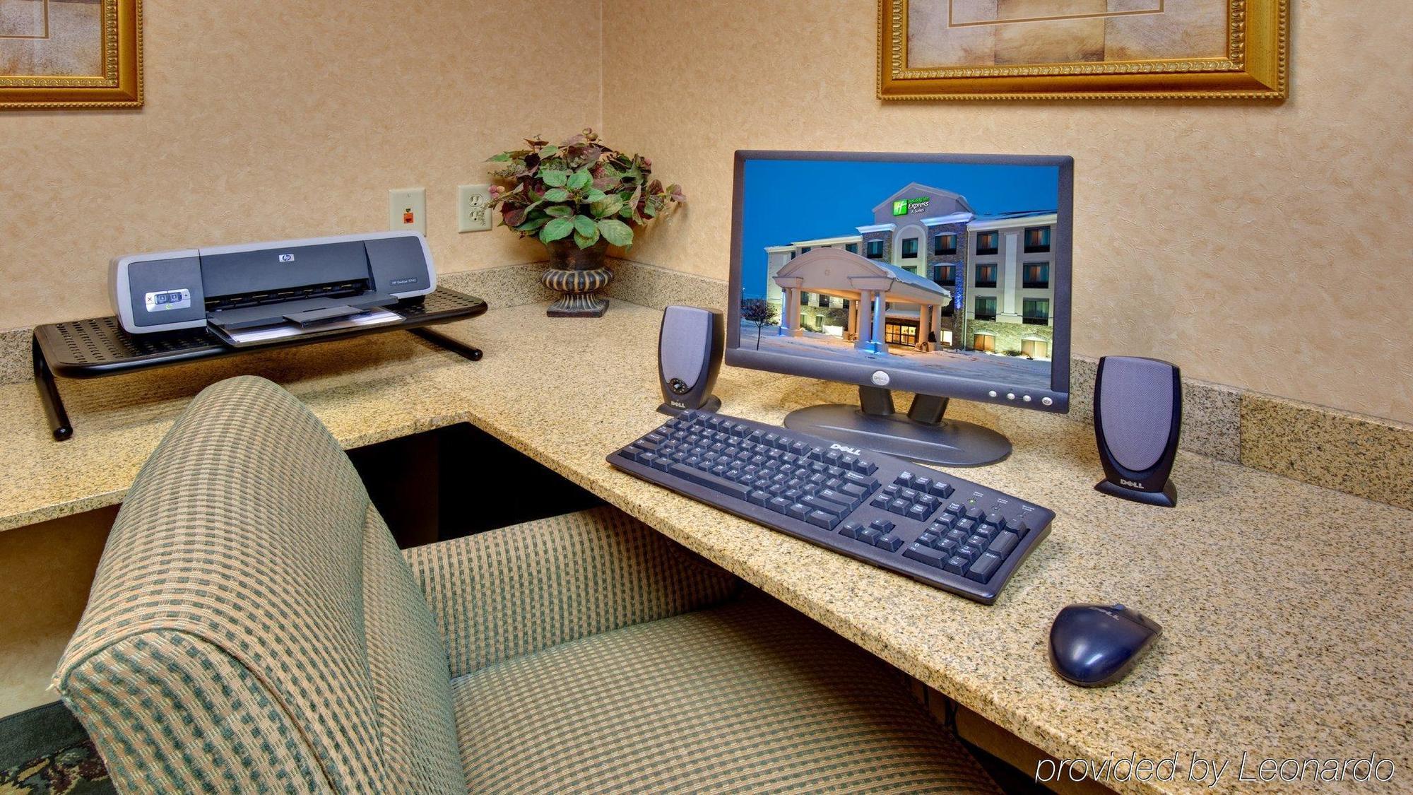 Holiday Inn Express Hotel & Suites Bismarck By Ihg Ανέσεις φωτογραφία
