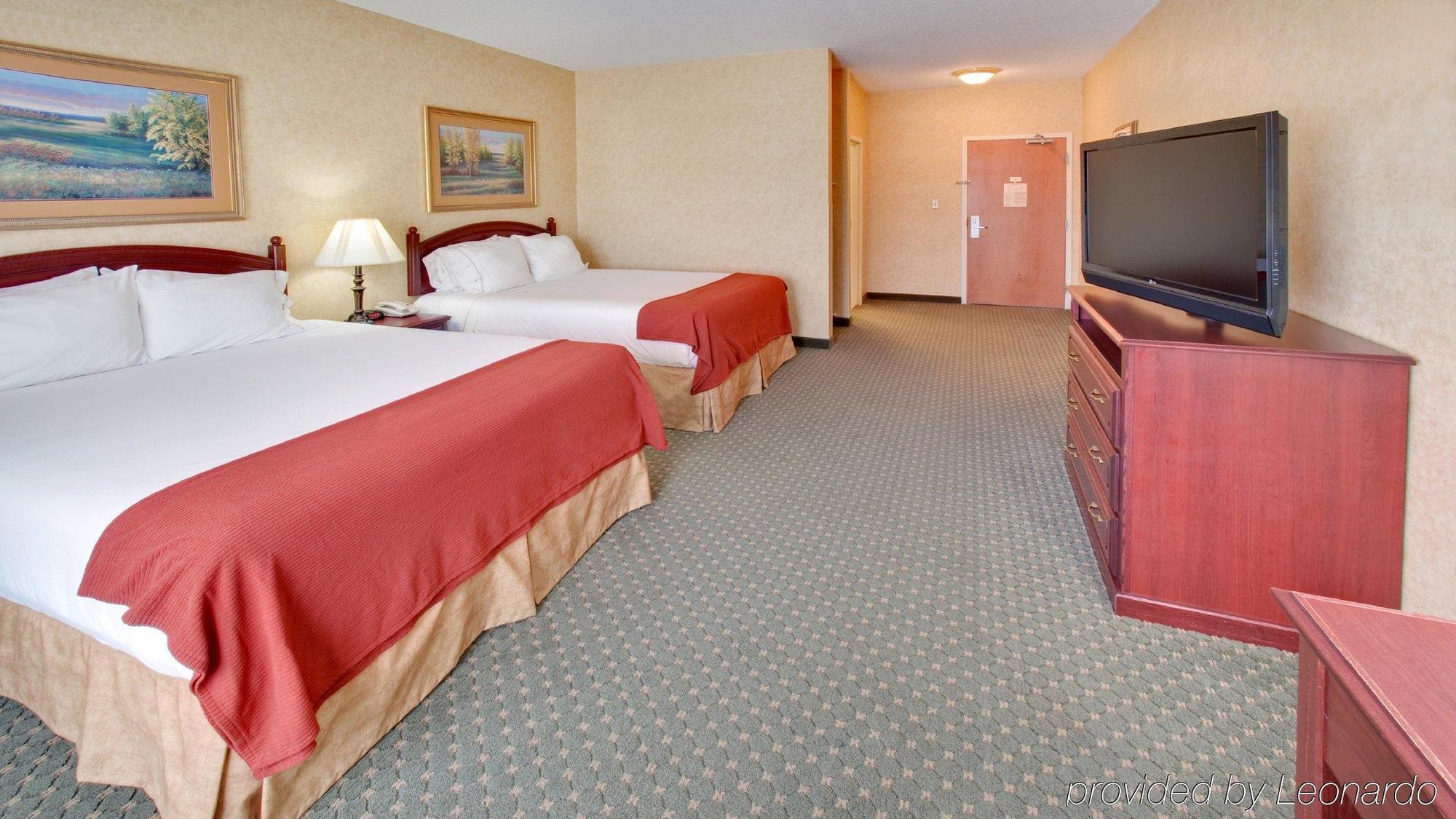 Holiday Inn Express Hotel & Suites Bismarck By Ihg Δωμάτιο φωτογραφία
