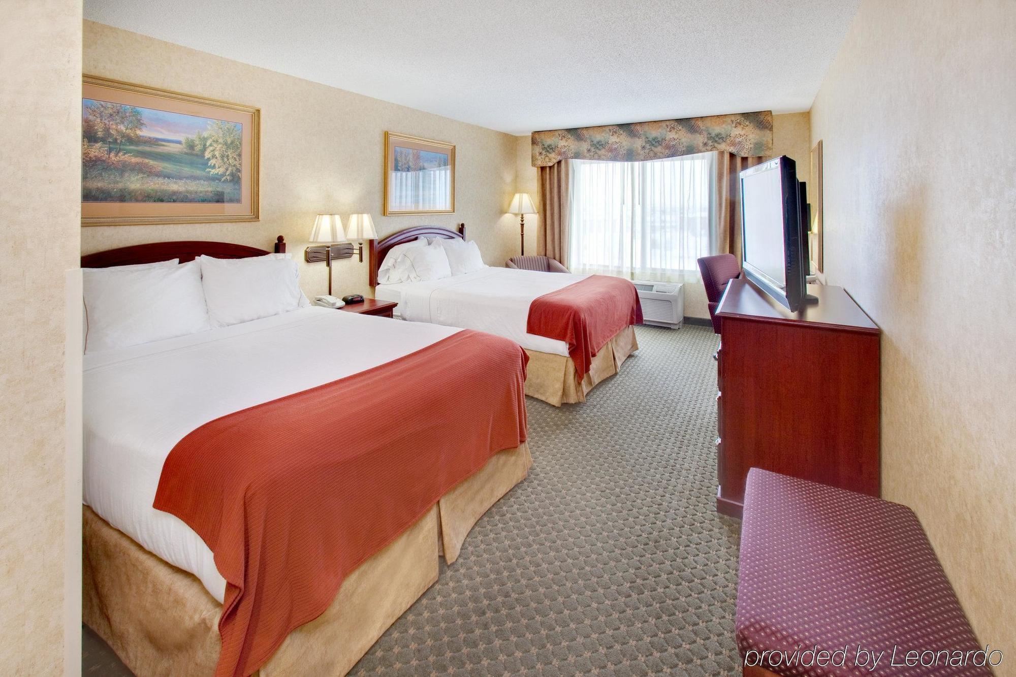 Holiday Inn Express Hotel & Suites Bismarck By Ihg Δωμάτιο φωτογραφία