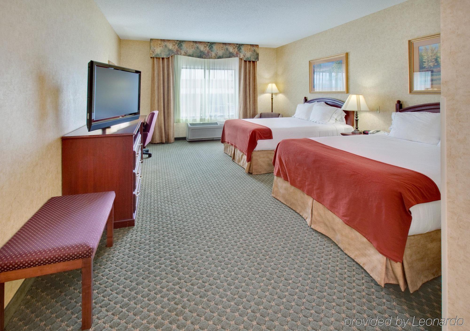 Holiday Inn Express Hotel & Suites Bismarck By Ihg Δωμάτιο φωτογραφία